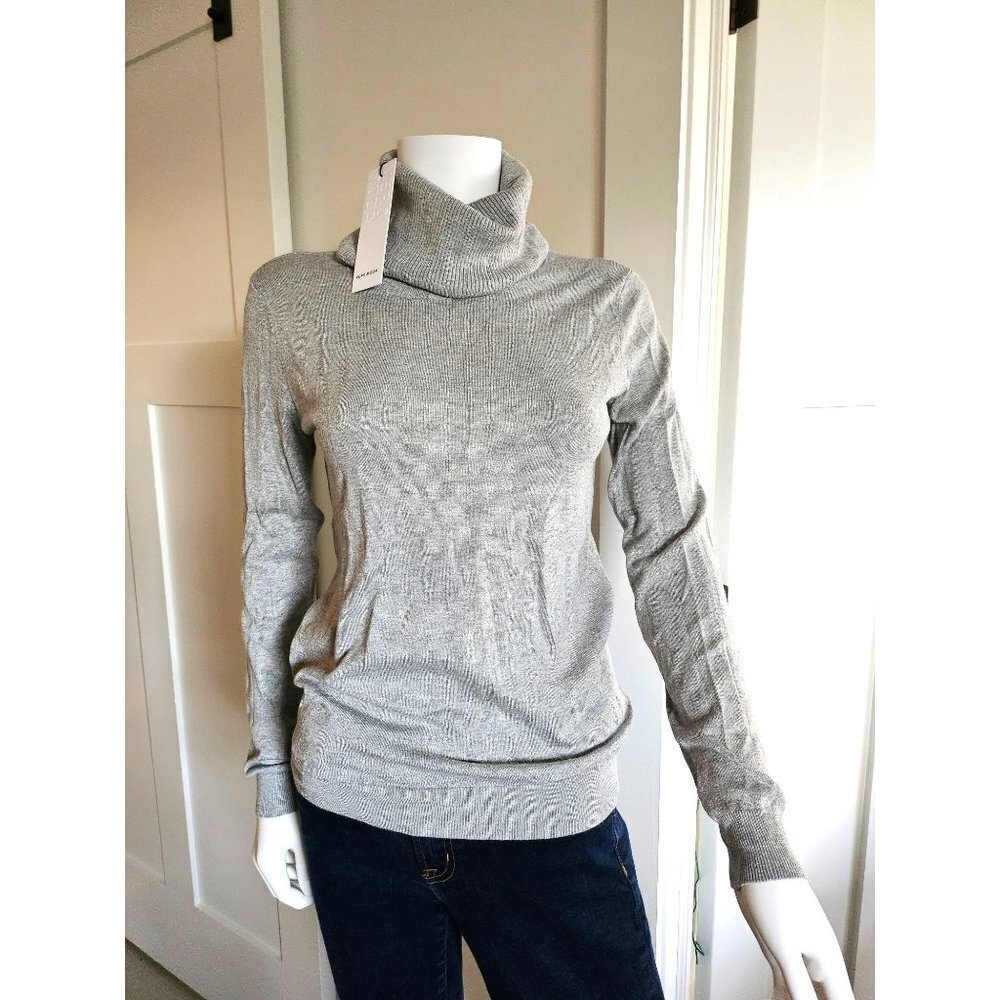 Vero Moda Soft Grey Turtleneck Sweater Size S